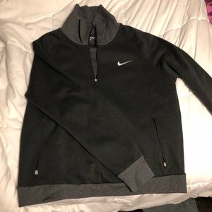 Nike pullover windbreaker